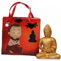Boeddha in rood geschenktasje