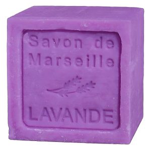 Natuurlijke zeep met aangename lavendelgeur